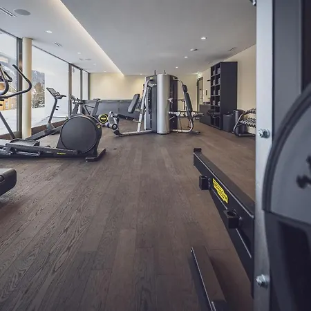 National By Mountain فندق