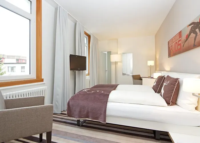 ホテル National By Mountain 3*