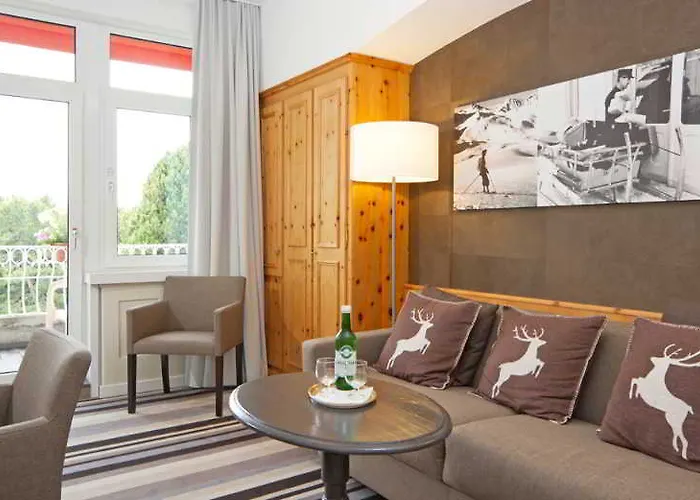 National By Mountain Hotel