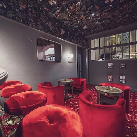 National By Mountain Szálloda Davos