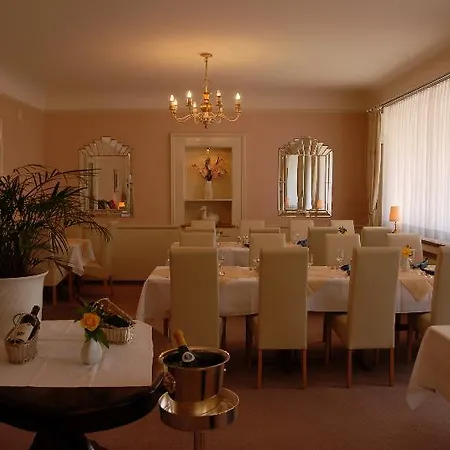 National By Mountain Szálloda Davos